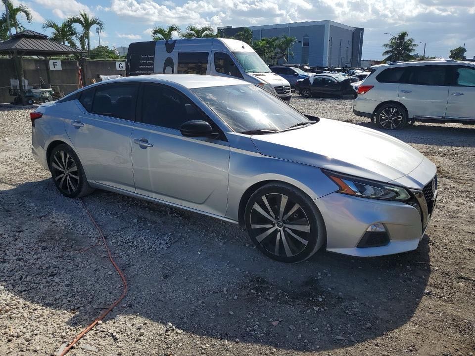 Car Image 2020 NISSAN ALTIMA