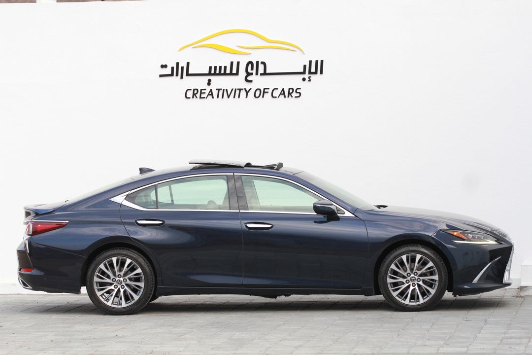 Car Image 2019 LEXUS ES Luxury