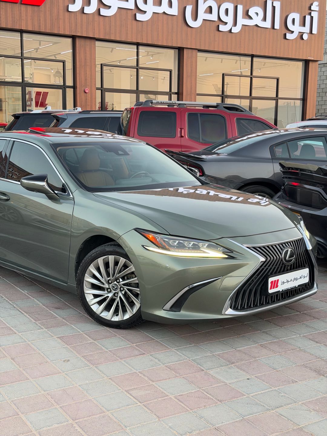 Car Image 2021 LEXUS ES 300