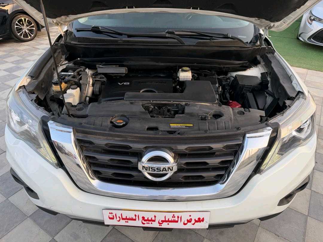 Car Image 2017 NISSAN PATHFINDER S