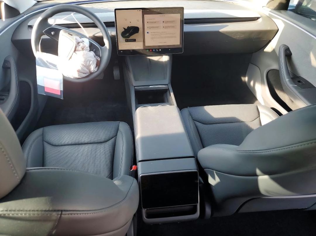 Car Image 2025 TESLA Model 3