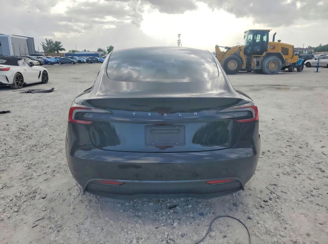 Car Image 2025 TESLA Model 3