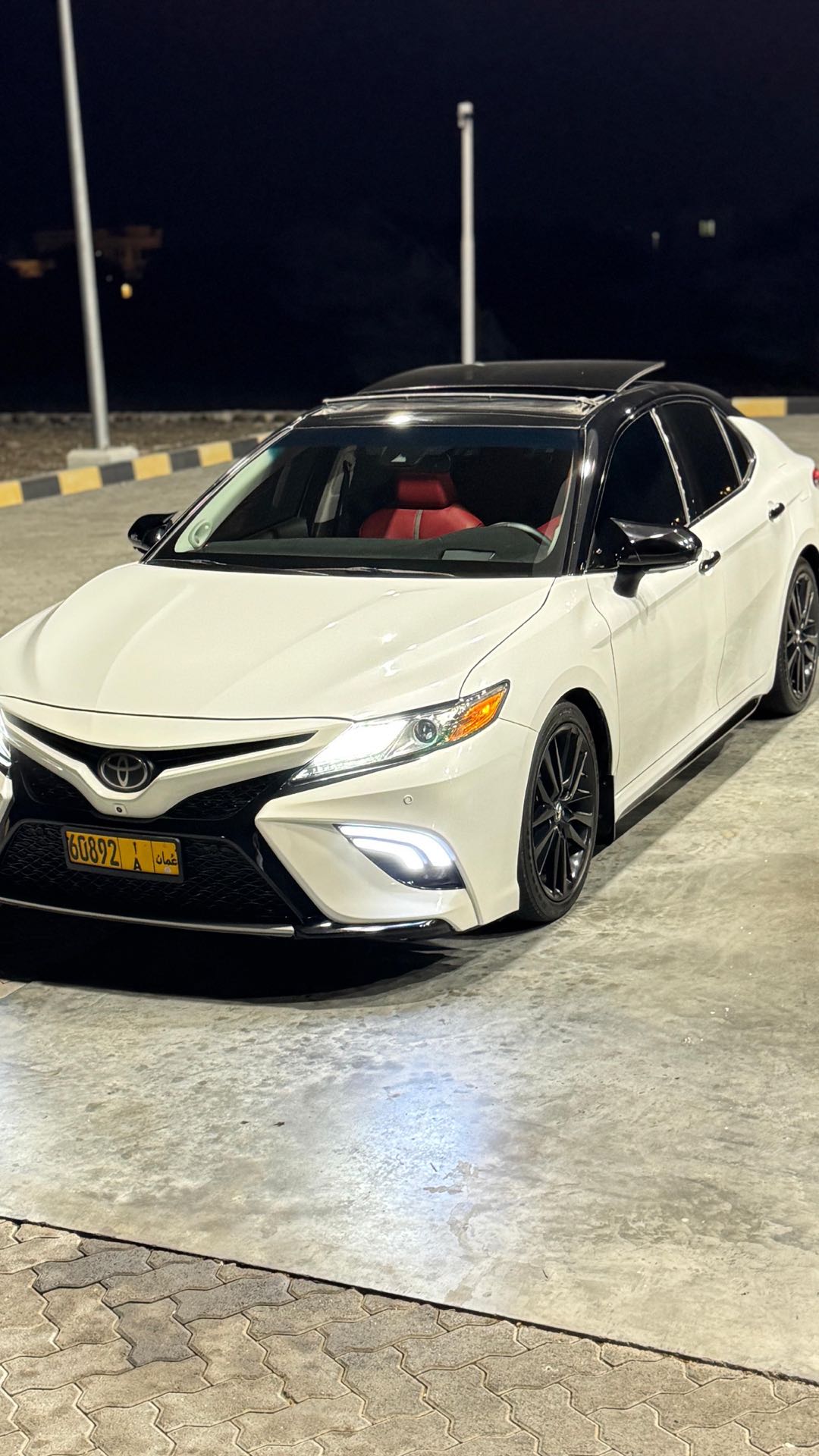 Car Image 2019 TOYOTA CAMRY XSE