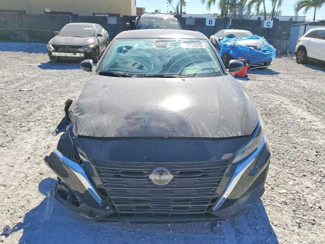 Car Image 2024 NISSAN ALTIMA