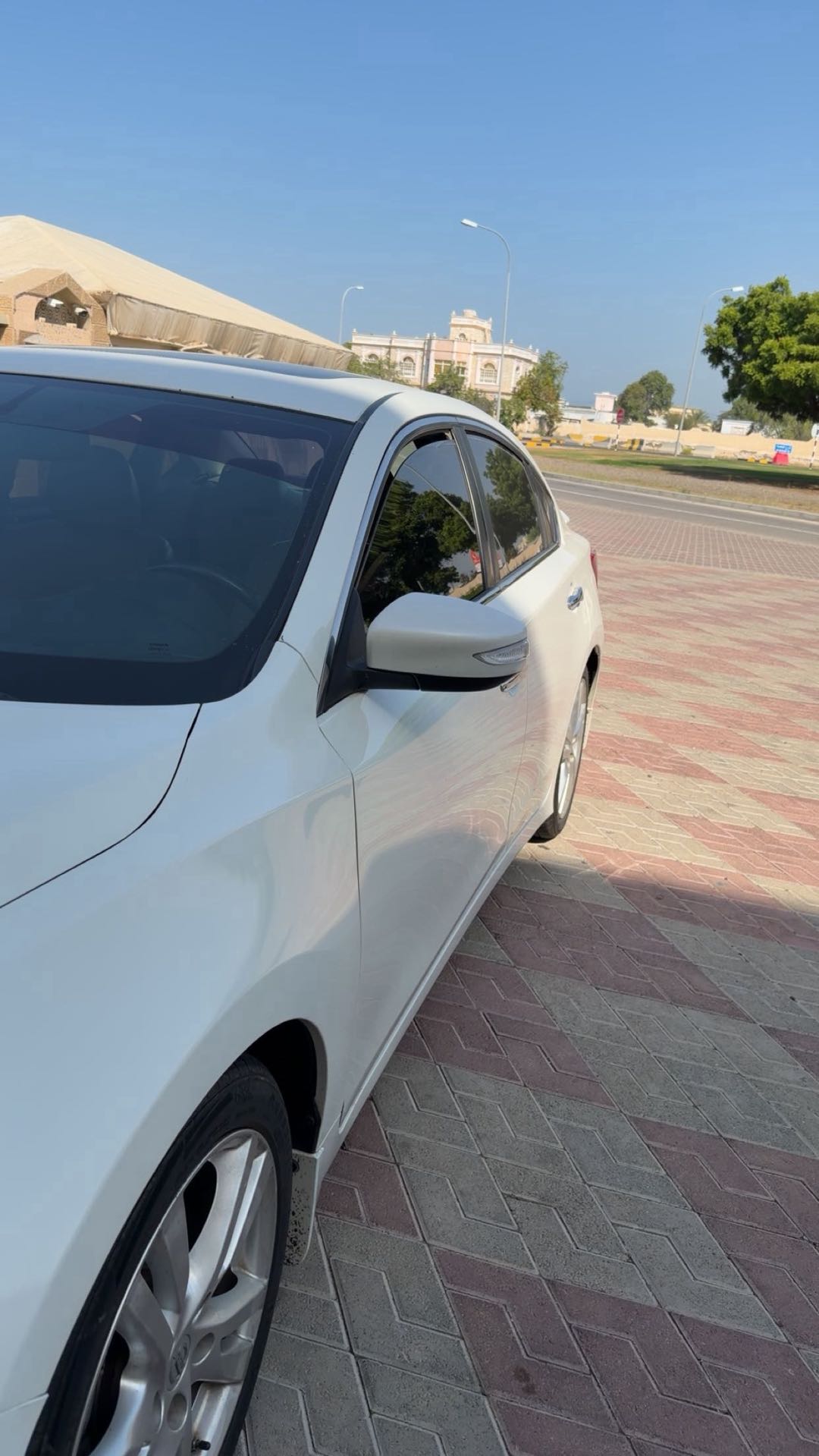 Car Image 2017 NISSAN ALTIMA SL