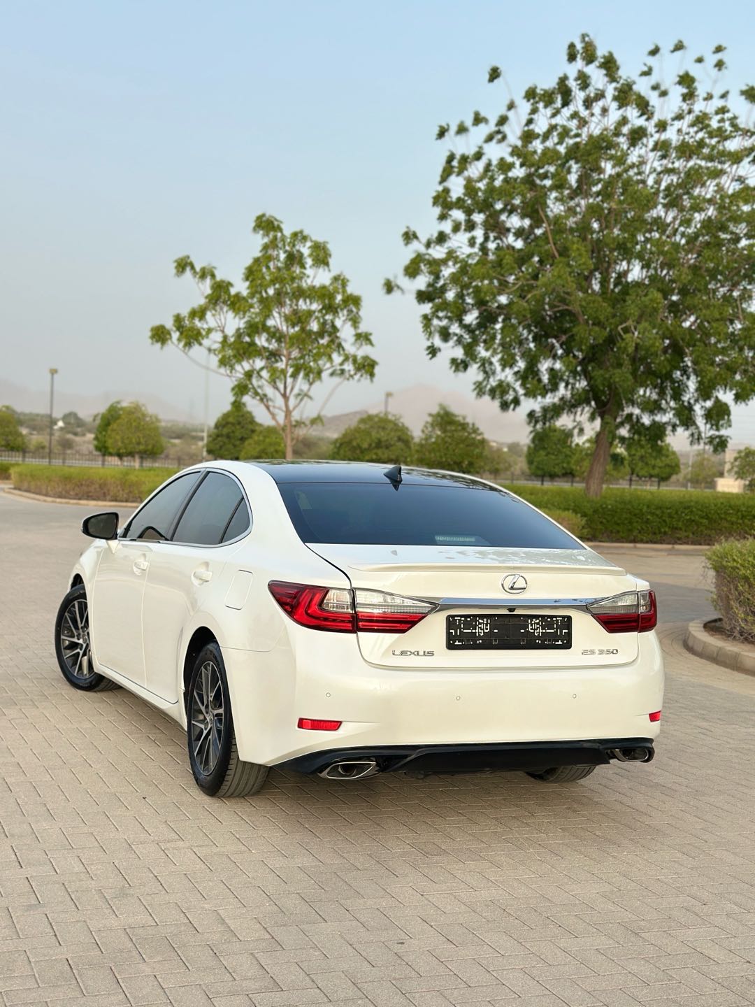 Car Image 2018 LEXUS ES 350