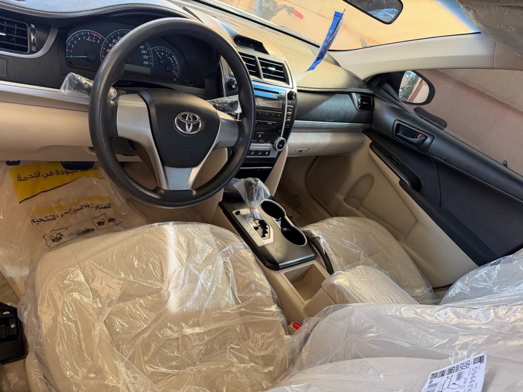 Car Image 2015 TOYOTA CAMRY GL