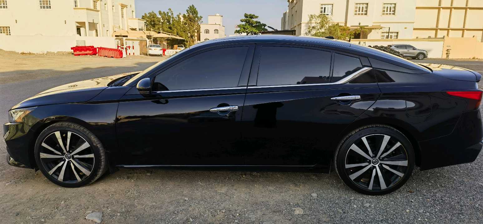 Car Image 2020 NISSAN ALTIMA Platinum 