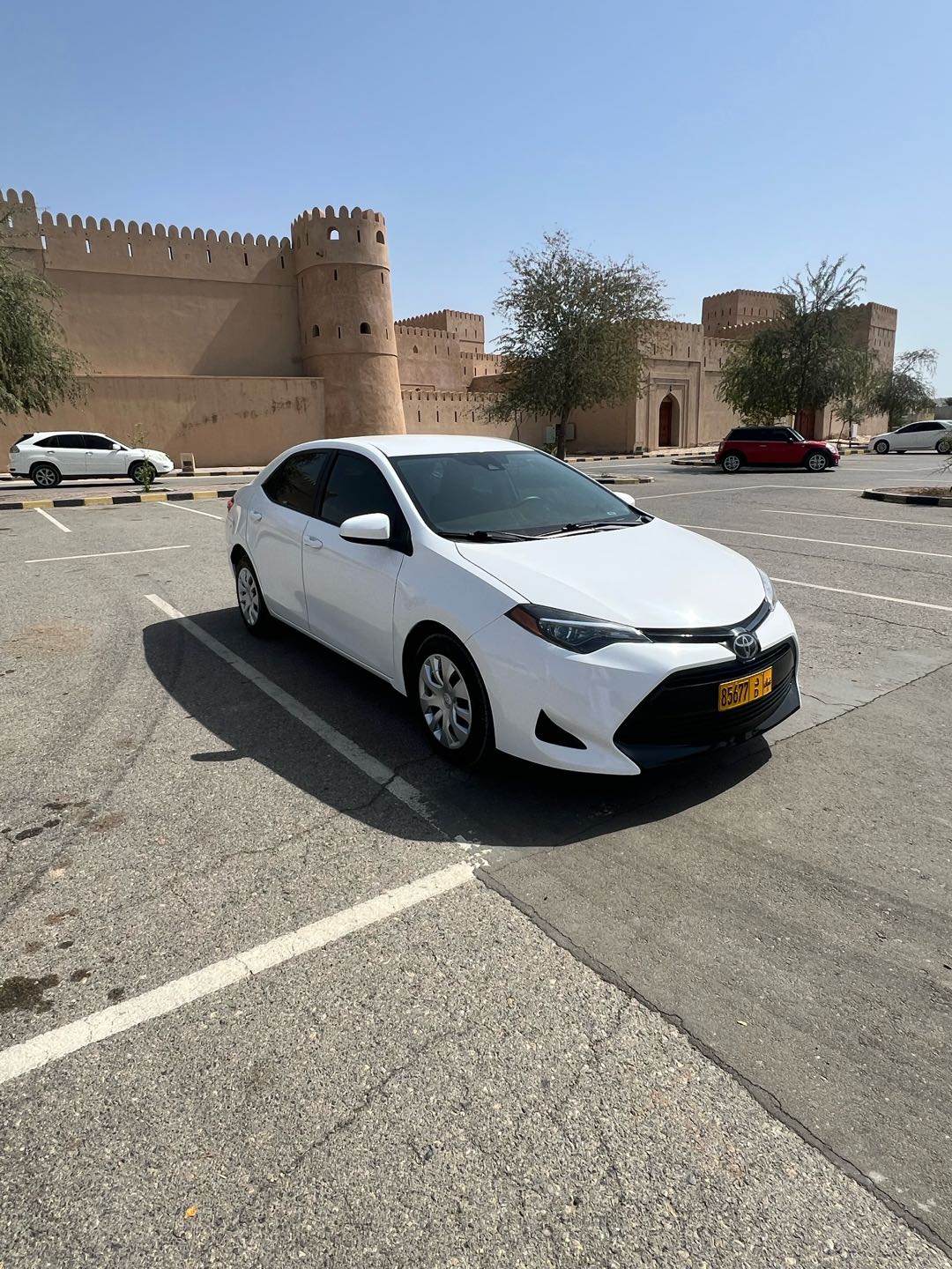 Car Image 2018 TOYOTA COROLLA LE