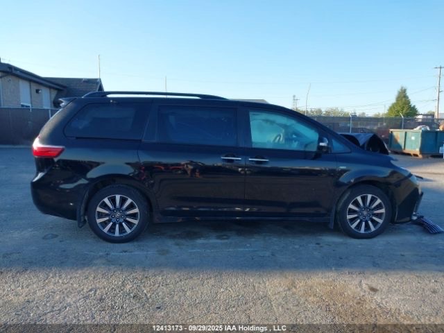Car Image 2020 TOYOTA SIENNA