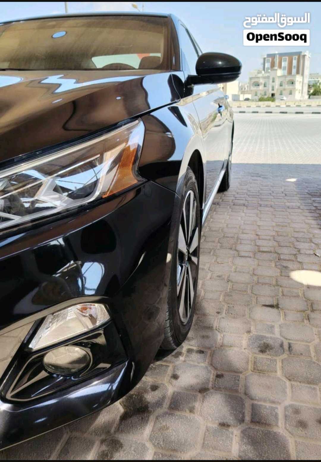 Car Image 2020 NISSAN ALTIMA SV