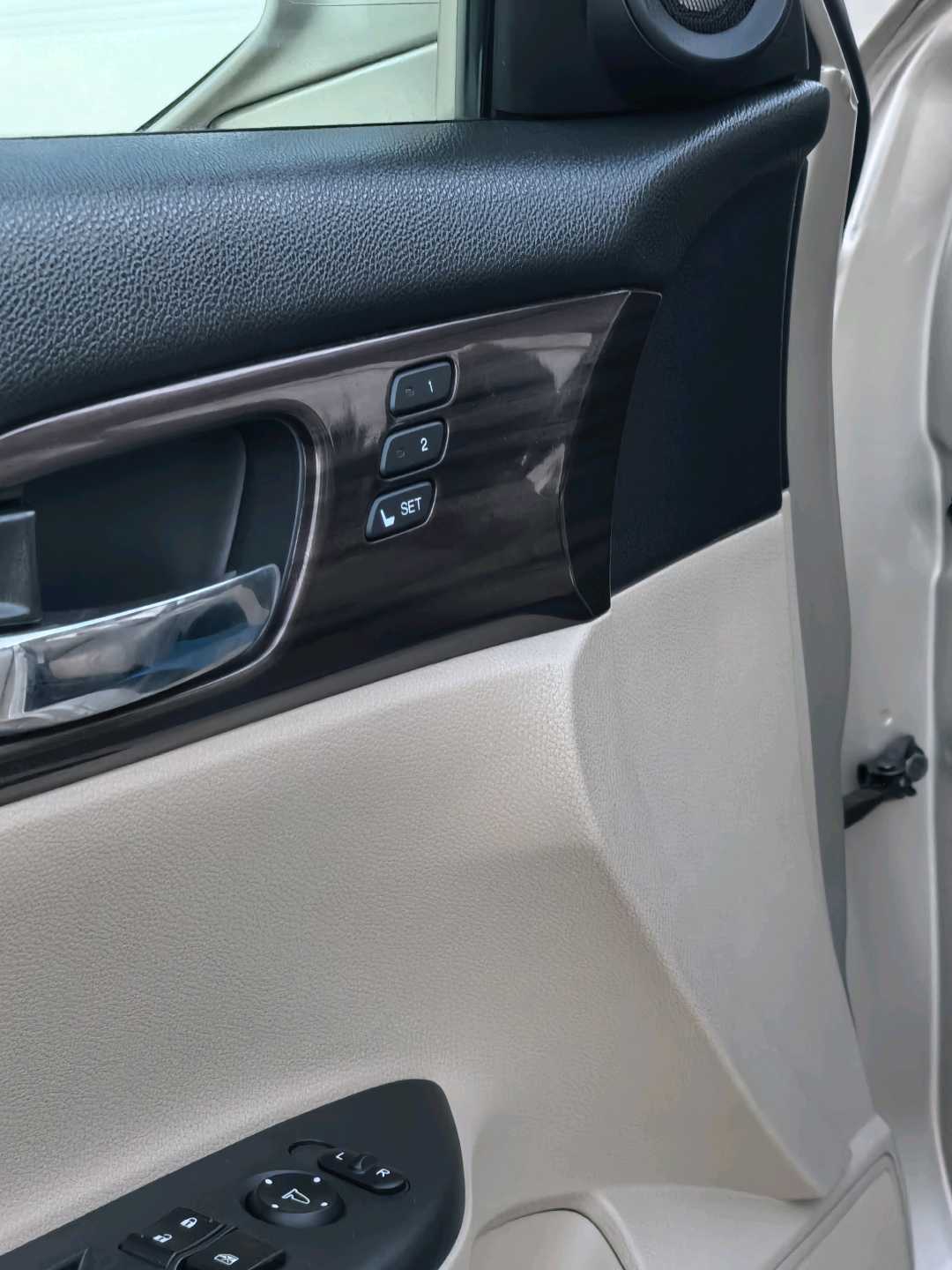 Car Image 2017 HONDA ACCORD EXL