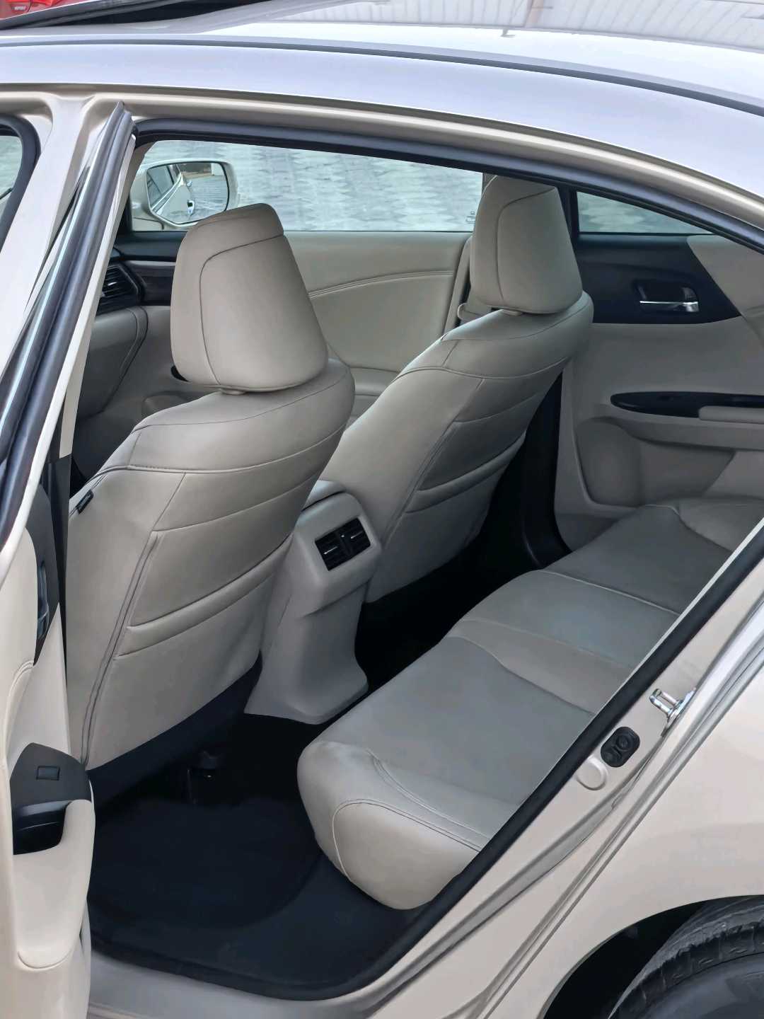 Car Image 2017 HONDA ACCORD EXL