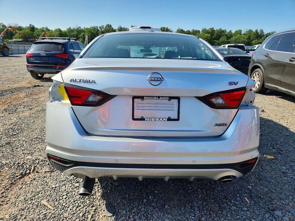 Car Image 2024 NISSAN ALTIMA