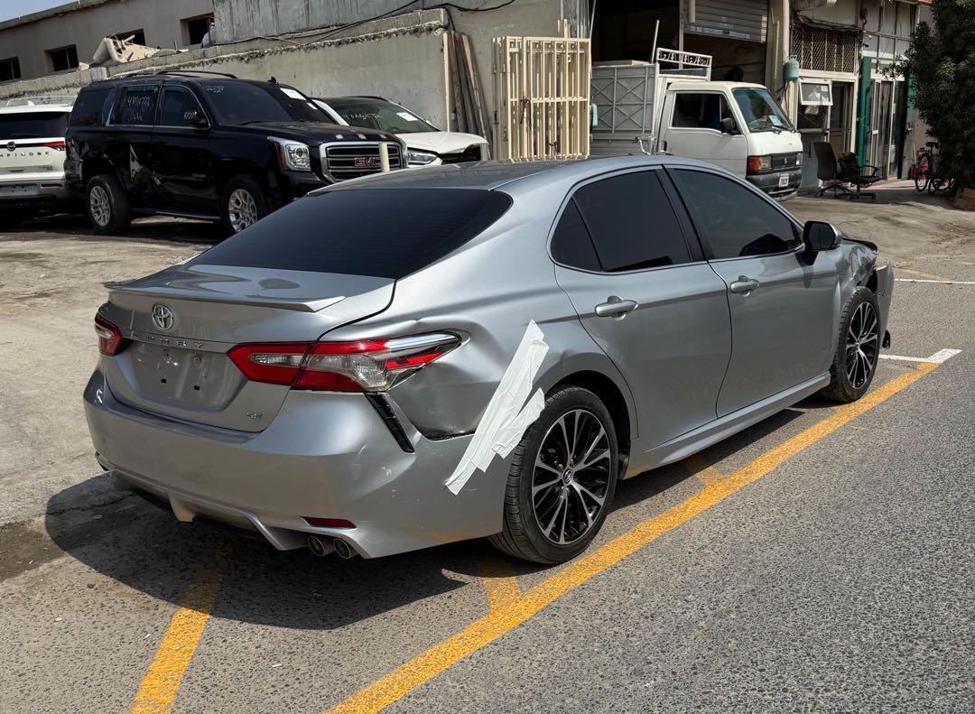 Car Image 2018 TOYOTA CAMRY