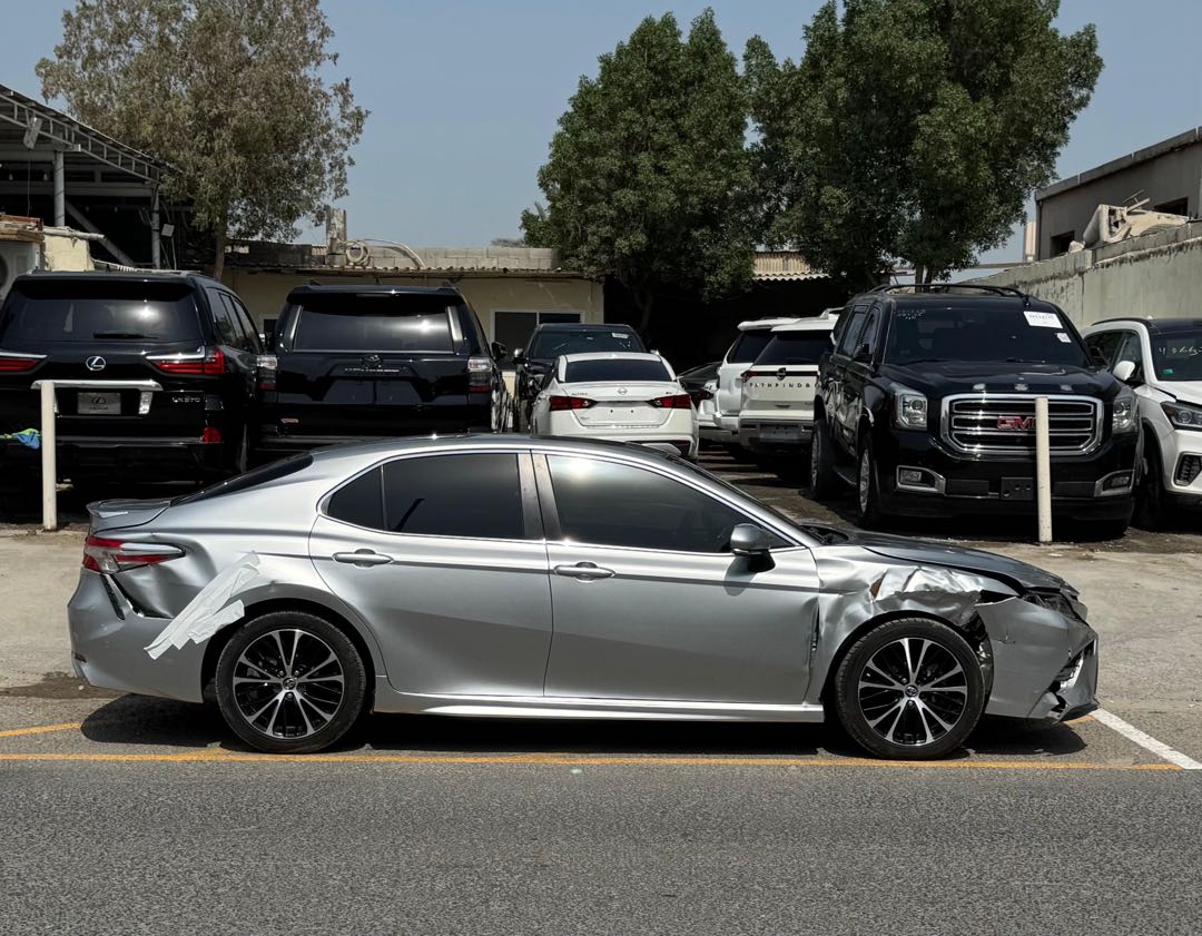 Car Image 2018 TOYOTA CAMRY