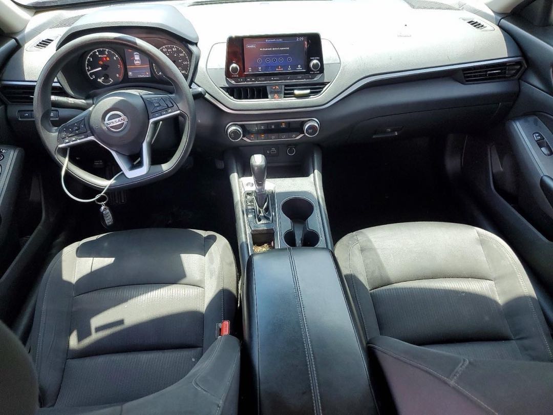 Car Image 2021 NISSAN ALTIMA