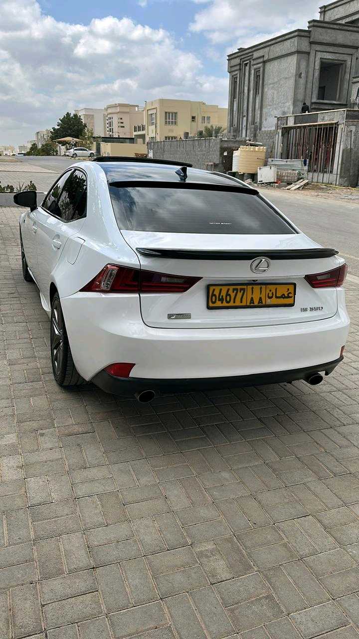 Car Image 2016 LEXUS IS 350