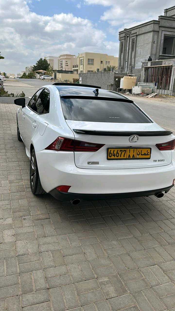 Car Image 2016 LEXUS IS 350