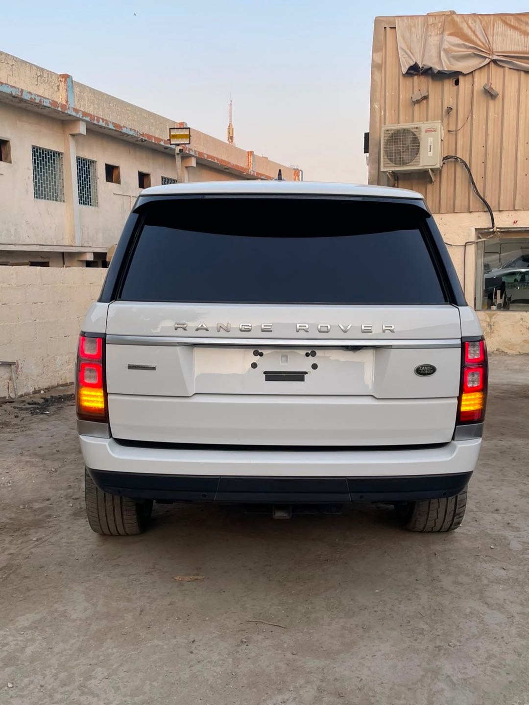 Car Image 2016 LAND ROVER VOGUE