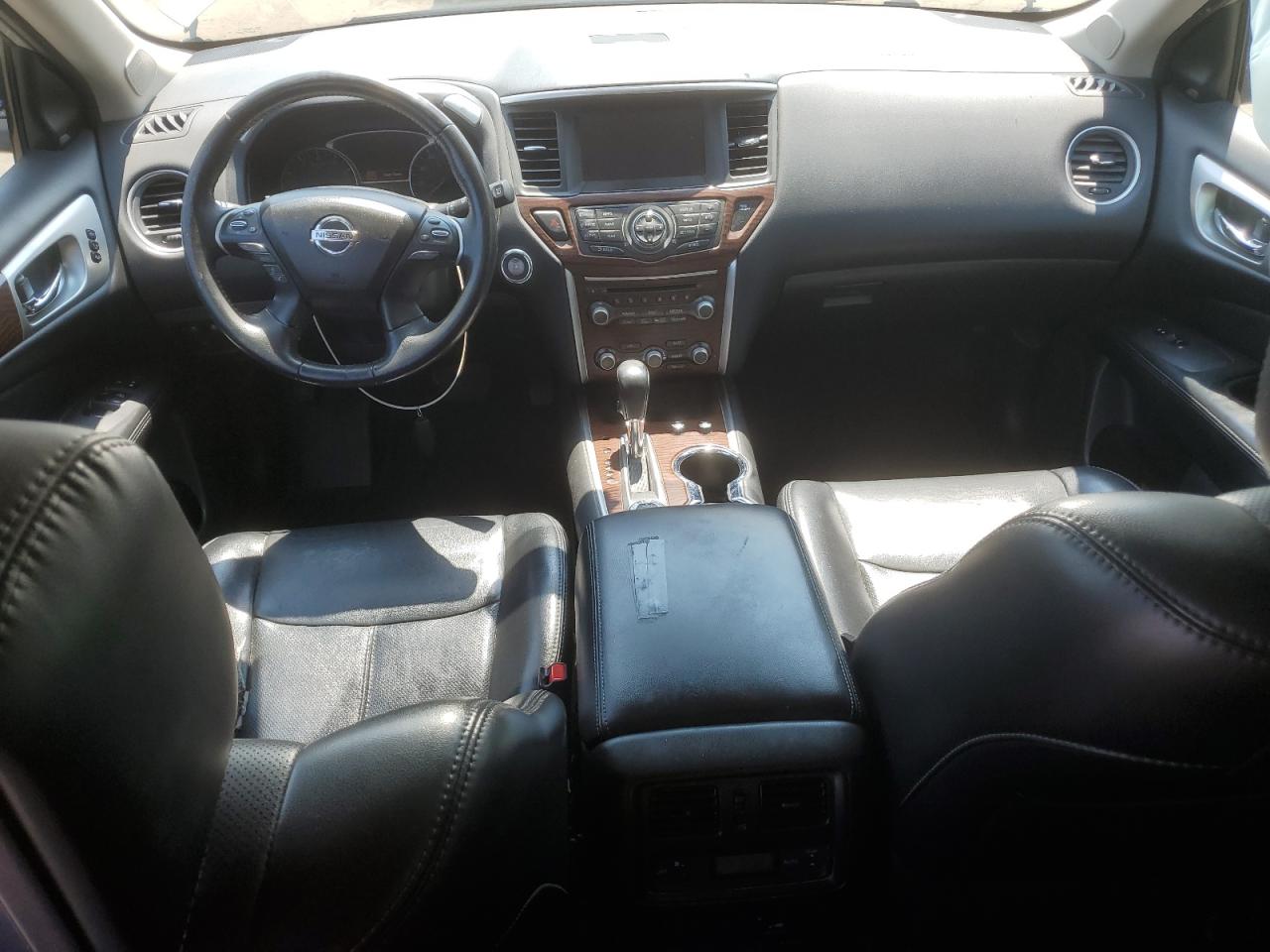 Car Image 2017 NISSAN PATHFINDER