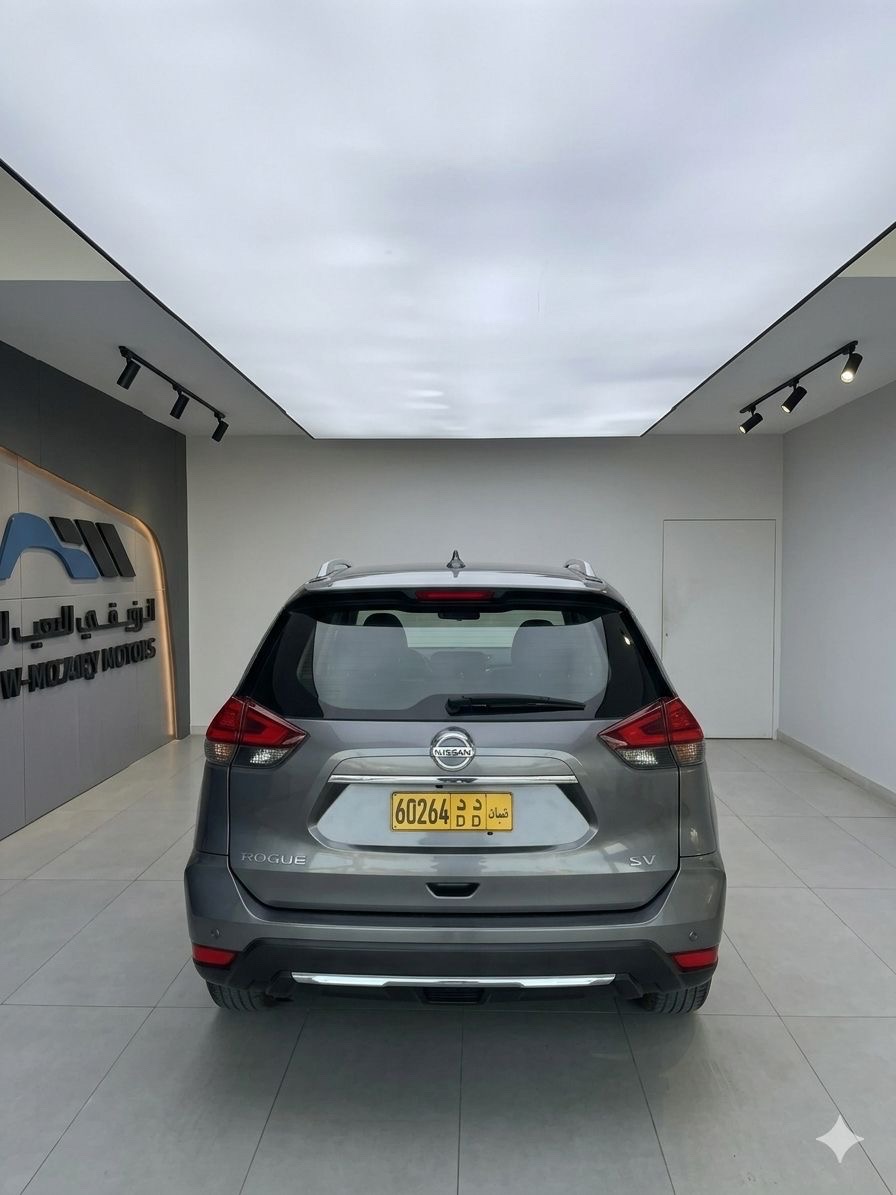 Car Image 2018 NISSAN ROGUE SV