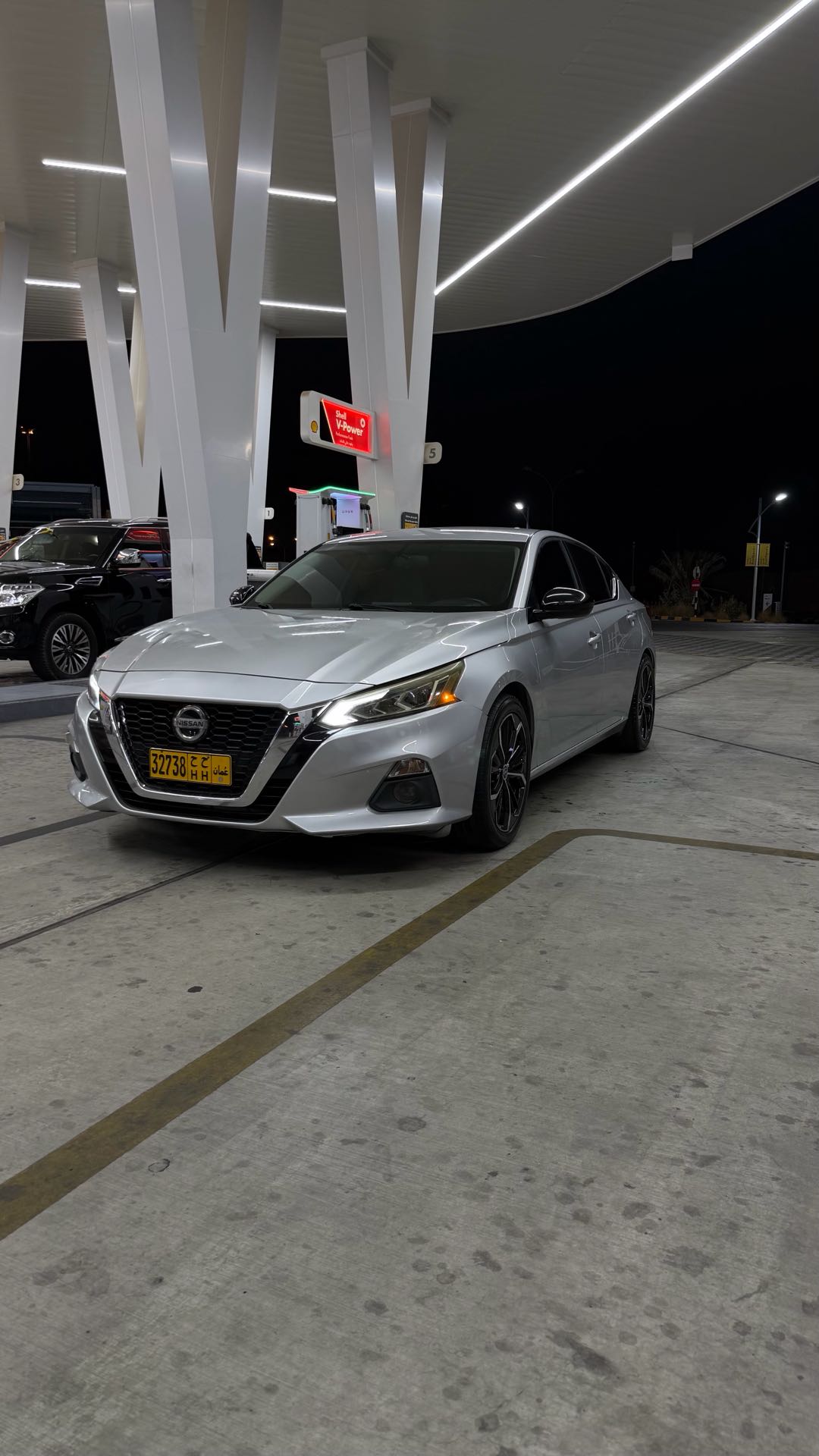 Car Image 2019 NISSAN ALTIMA SR