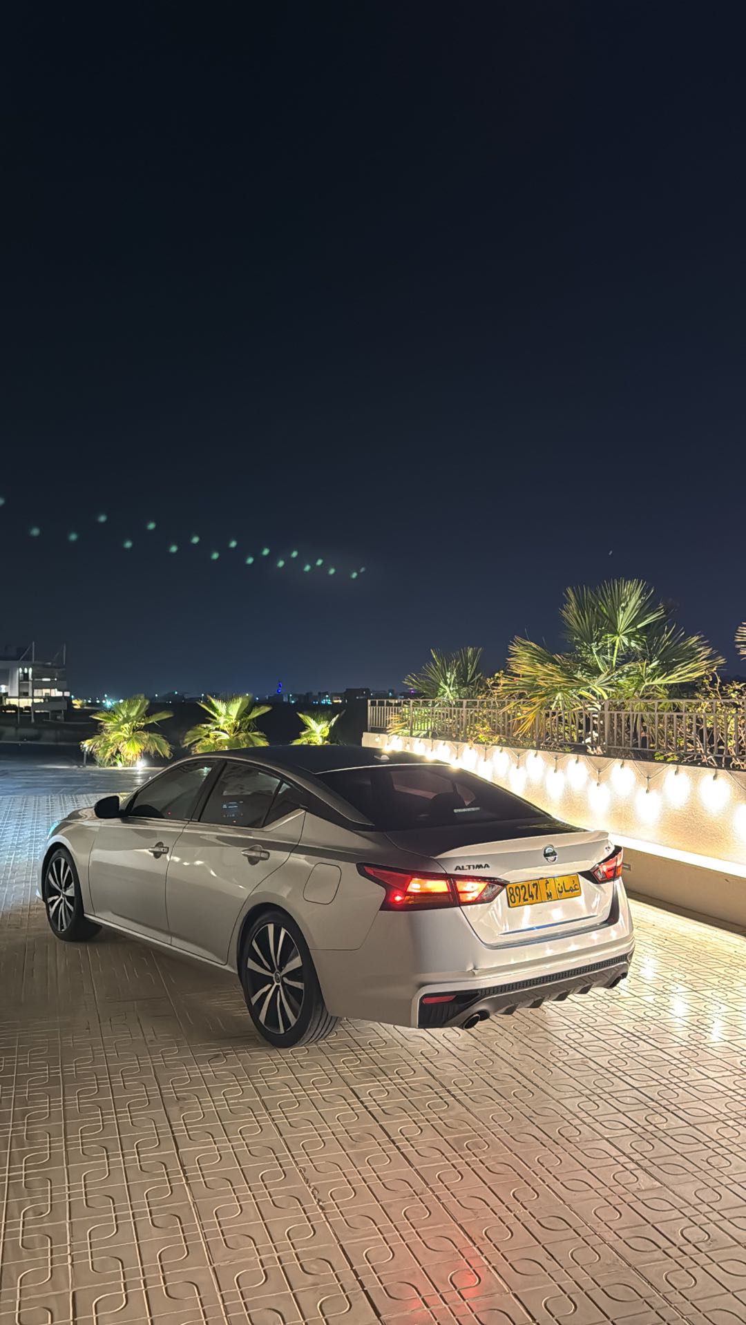 Car Image 2019 NISSAN ALTIMA SR