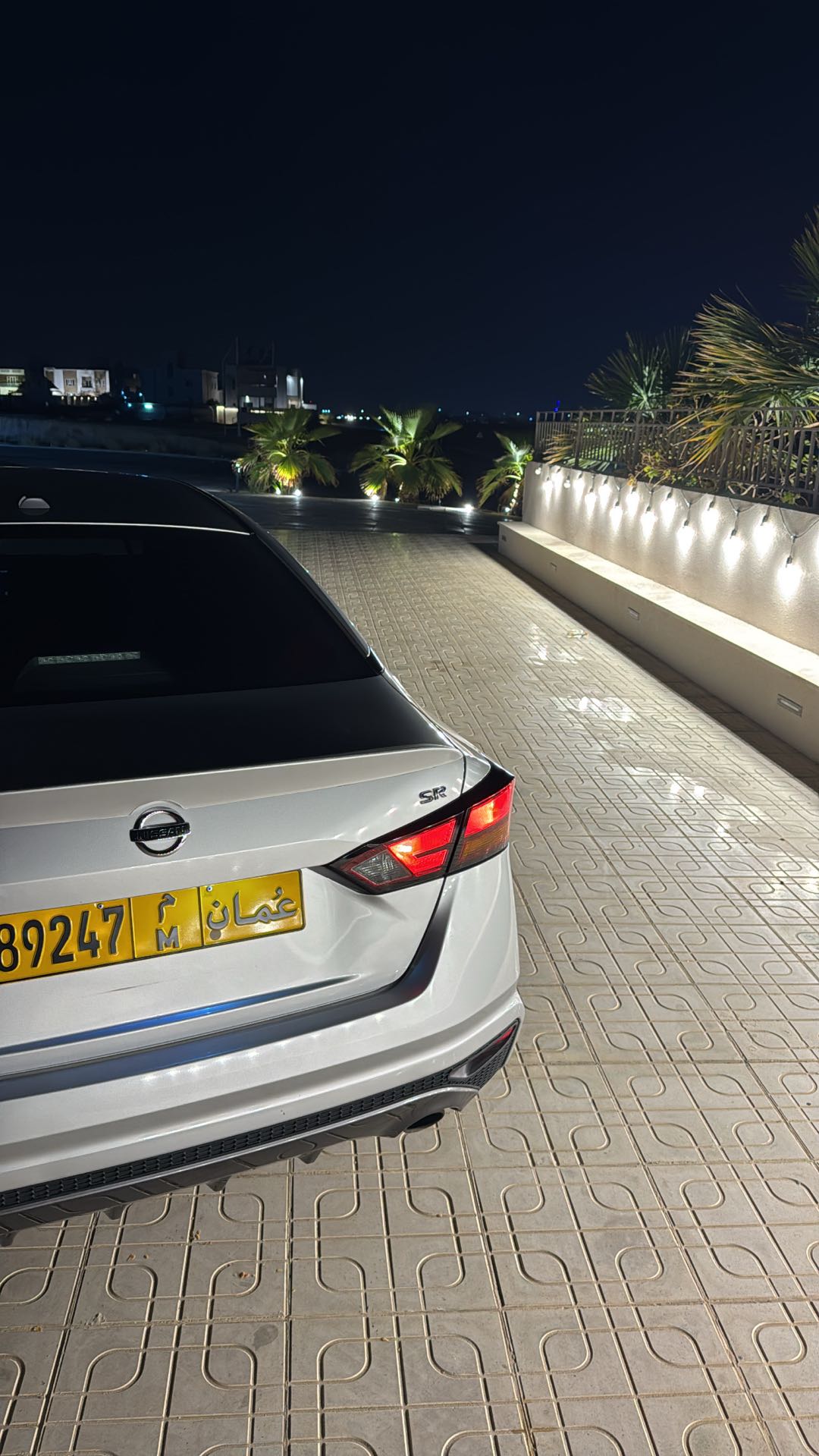 Car Image 2019 NISSAN ALTIMA SR