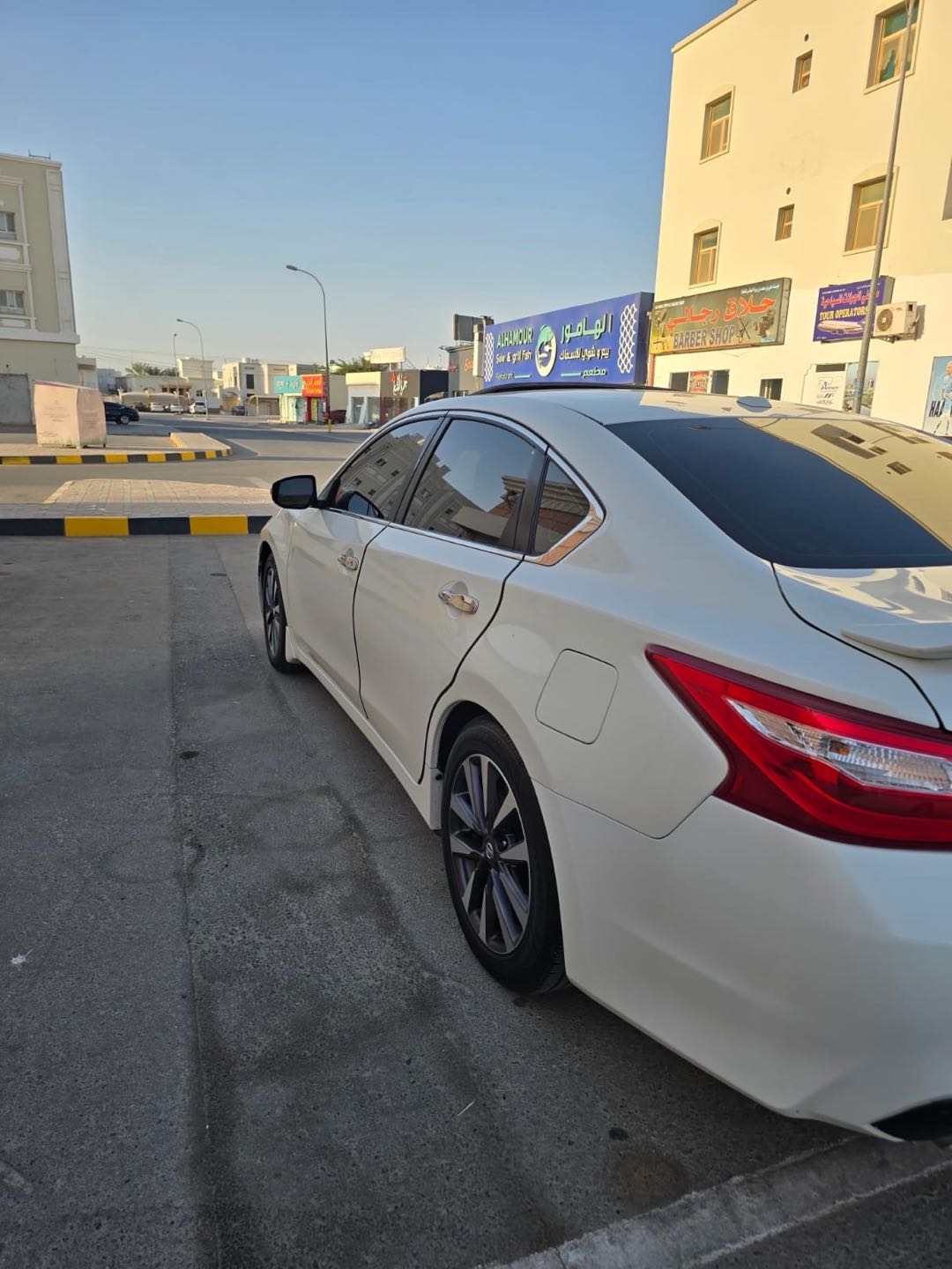 Car Image 2017 NISSAN ALTIMA SL