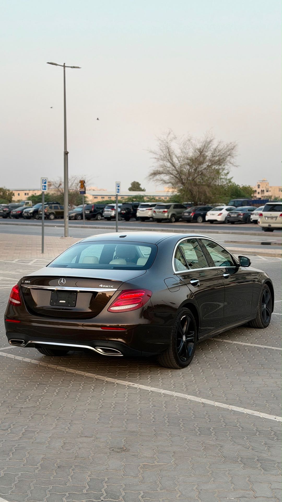 Car Image 2017 MERCEDES E Class