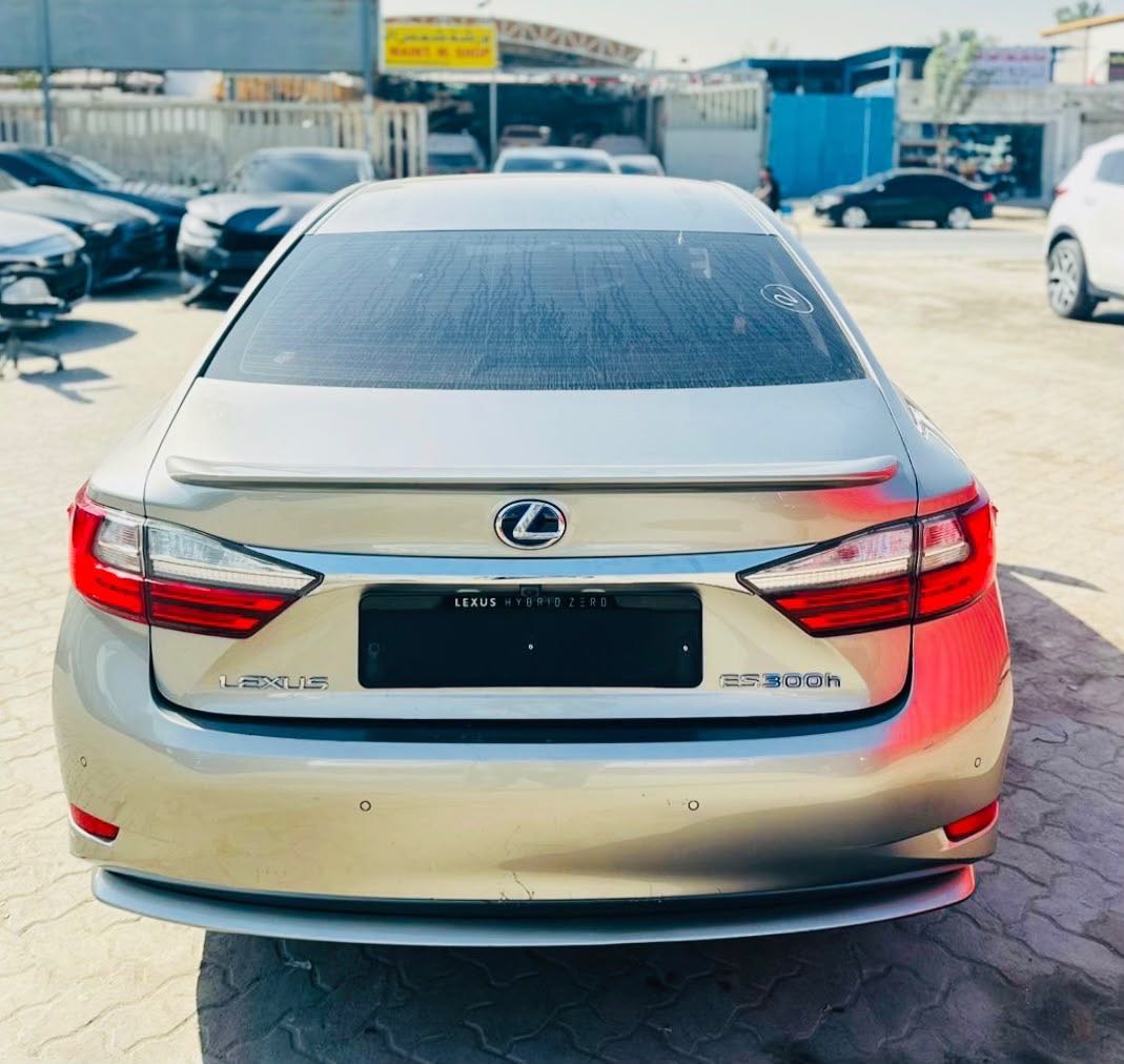 Car Image 2016 LEXUS ES