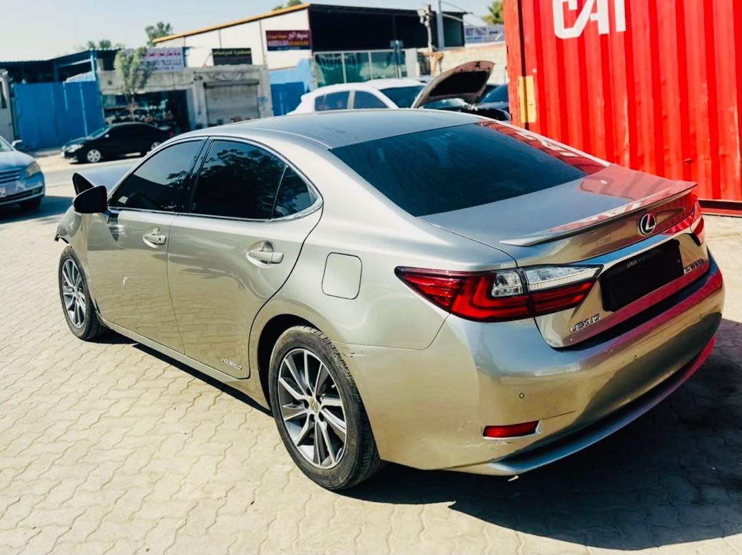 Car Image 2016 LEXUS ES