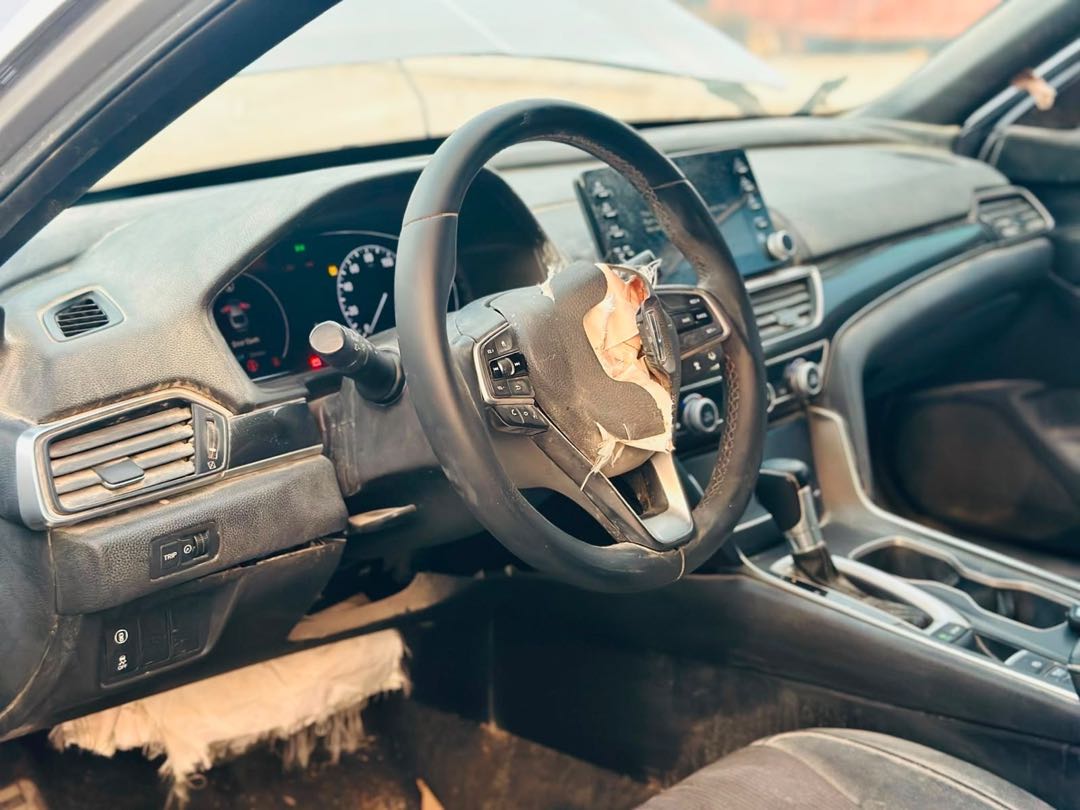 Car Image 2019 HONDA ACCORD