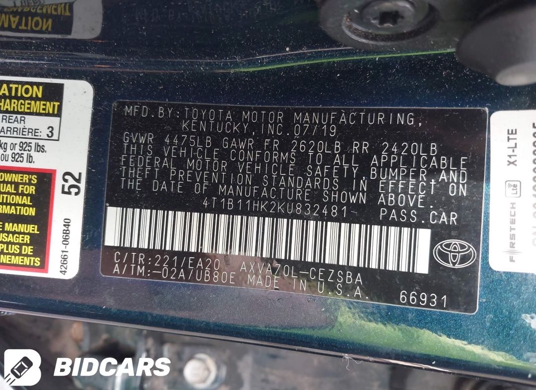 Car Image 2019 TOYOTA CAMRY