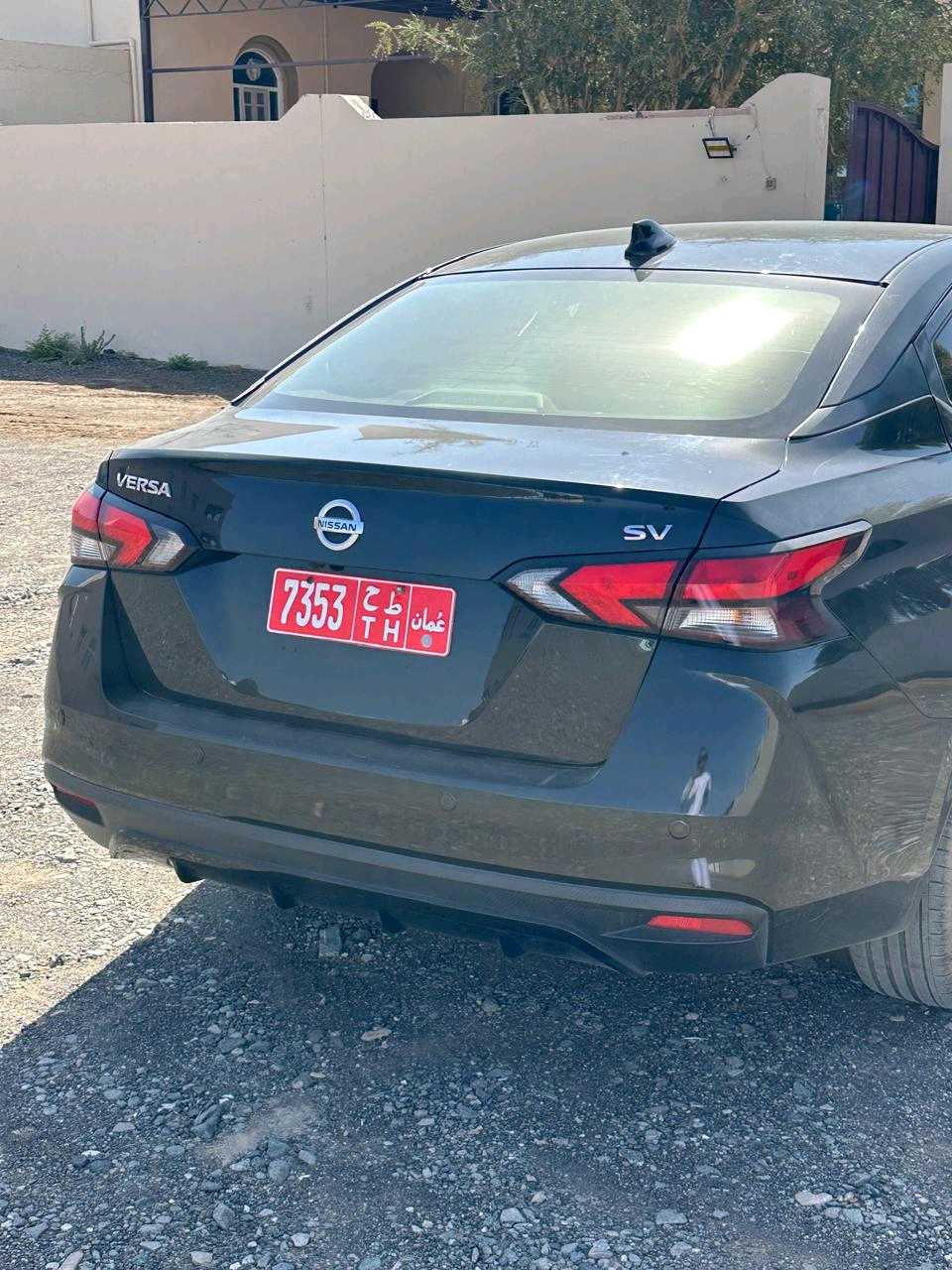 NISSAN VERSA 2021