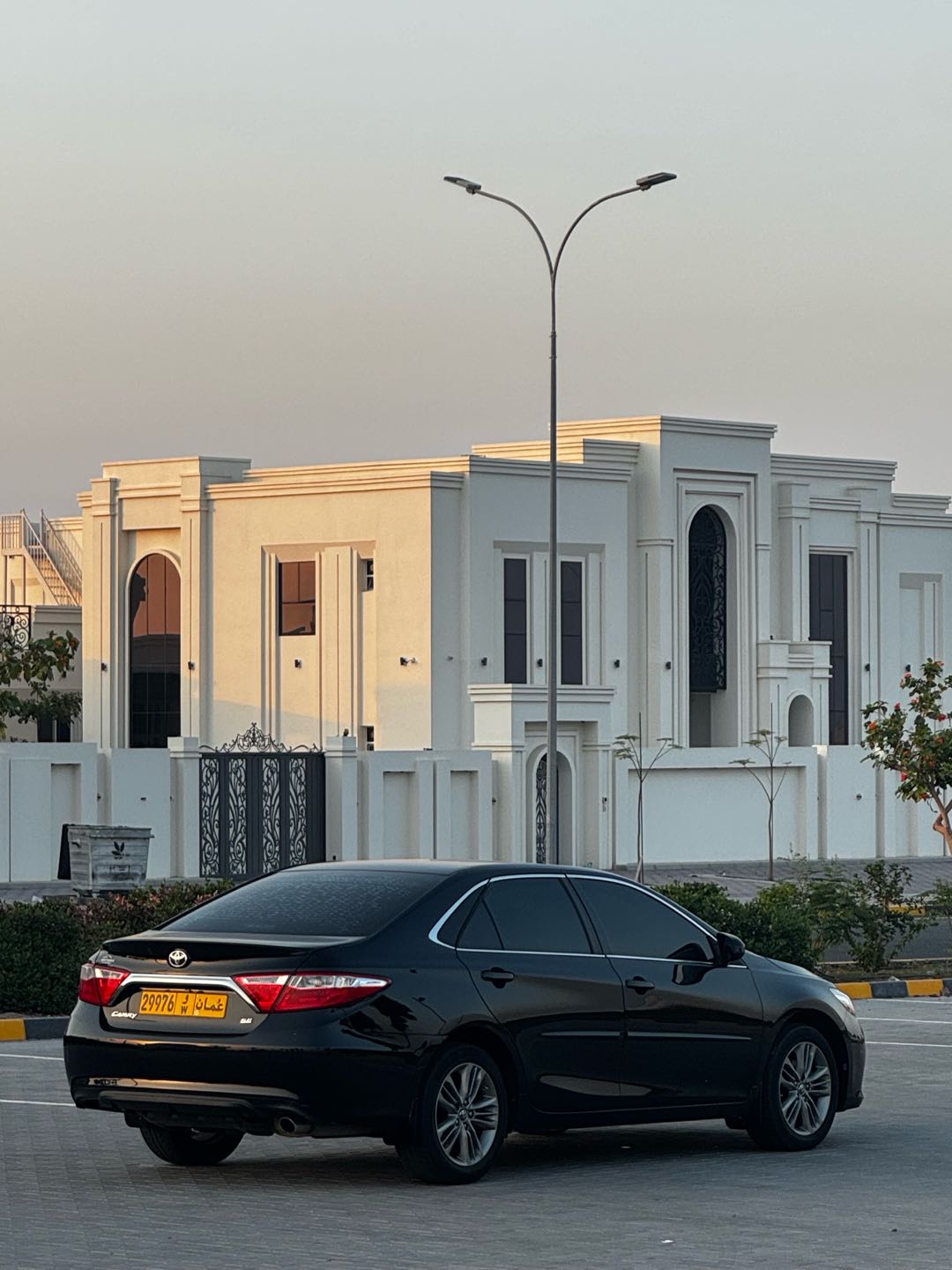 Car Image 2017 TOYOTA CAMRY SE