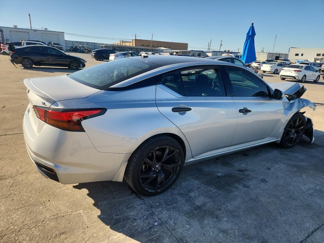 Car Image 2019 NISSAN ALTIMA