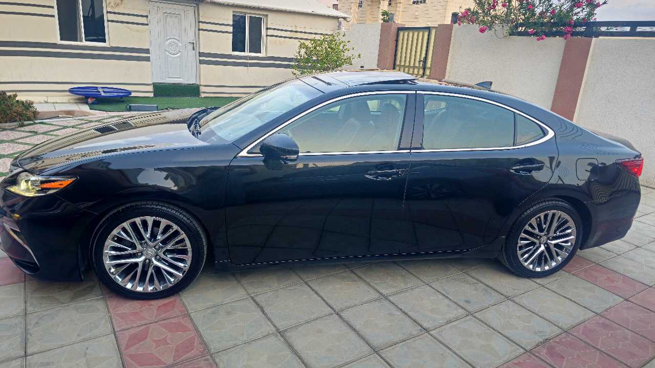 Car Image 2018 LEXUS ES 350