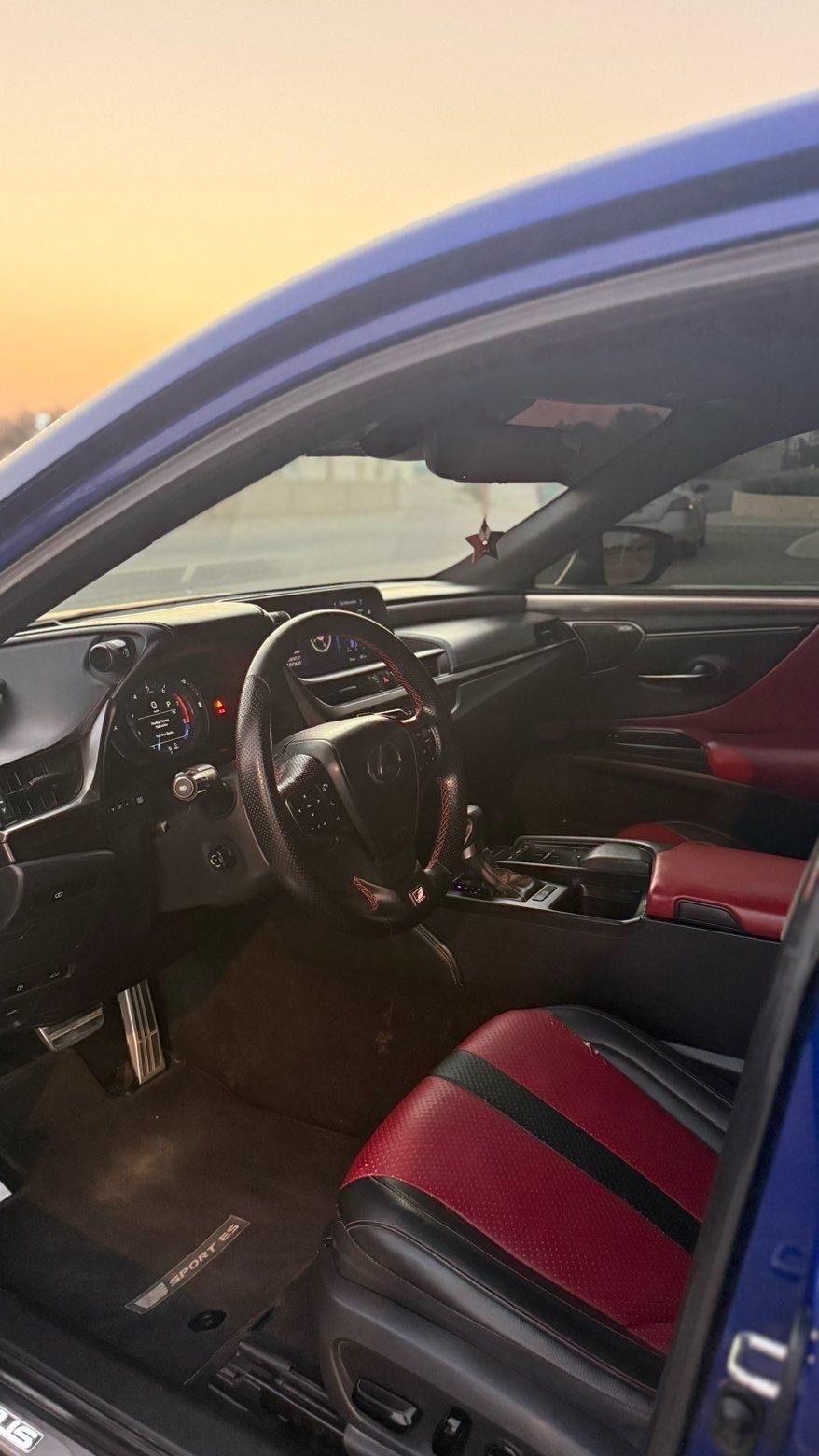 Car Image 2019 LEXUS ES F-sport