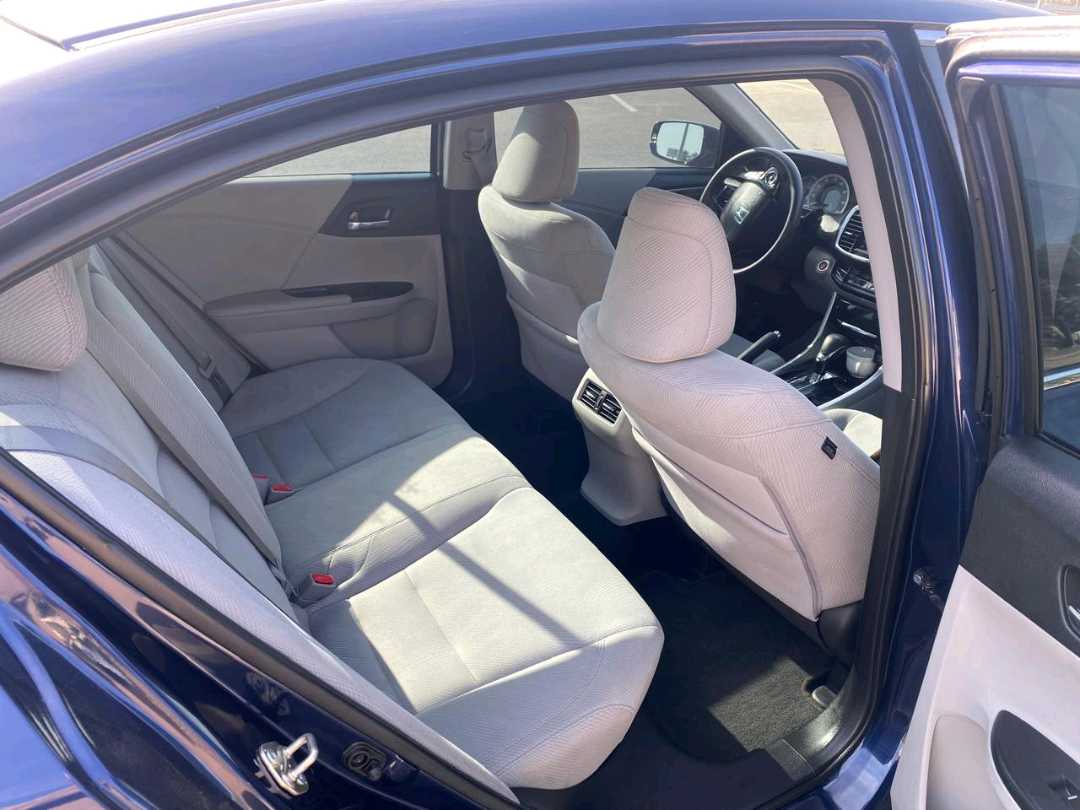 Car Image 2017 HONDA ACCORD EX