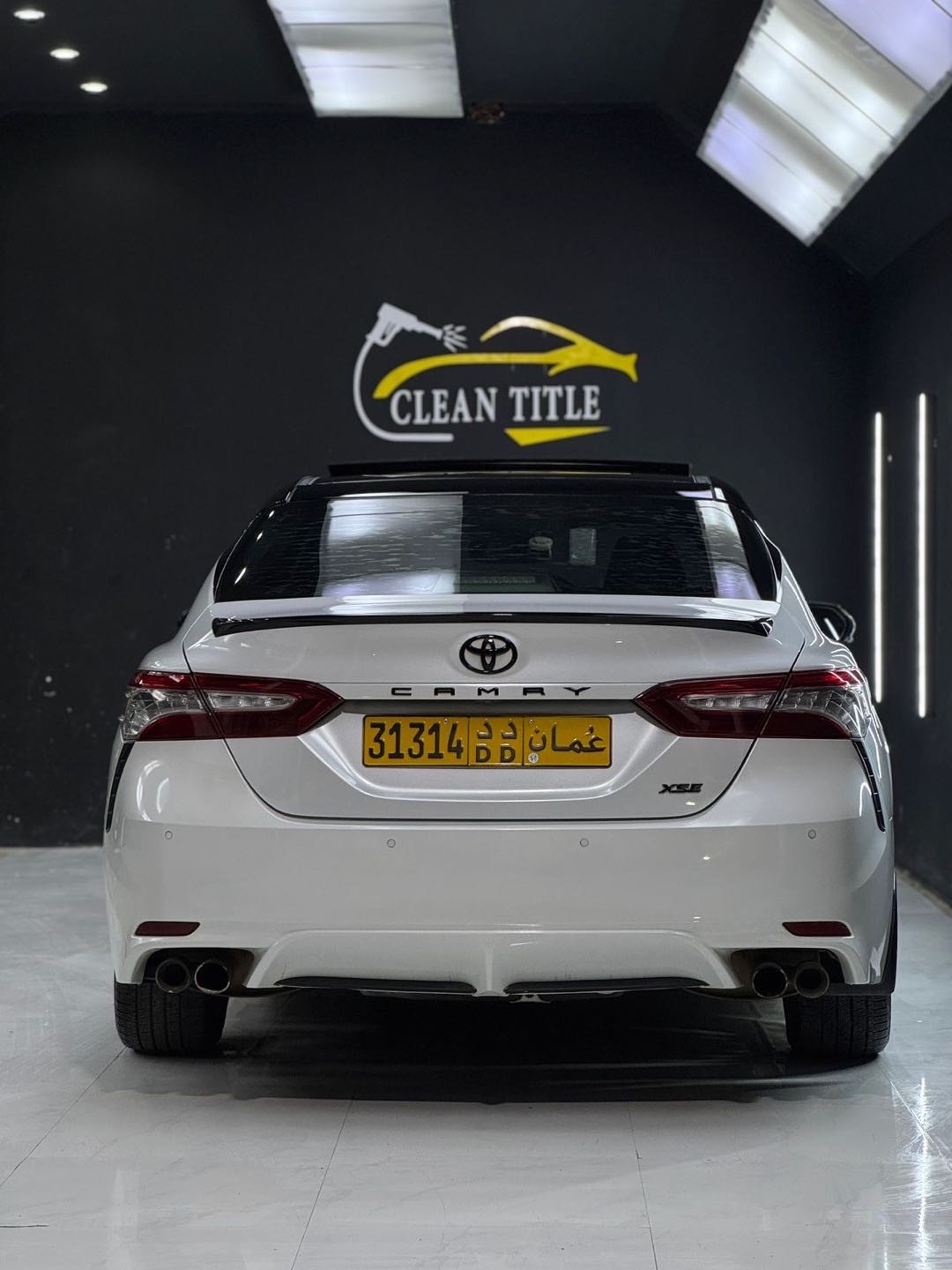 Car Image 2018 TOYOTA CAMRY XSE