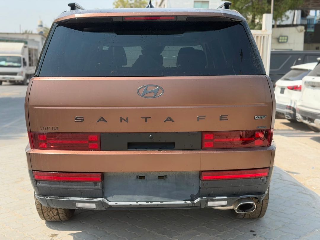 Car Image 2025 HYUNDAI SANTA FE