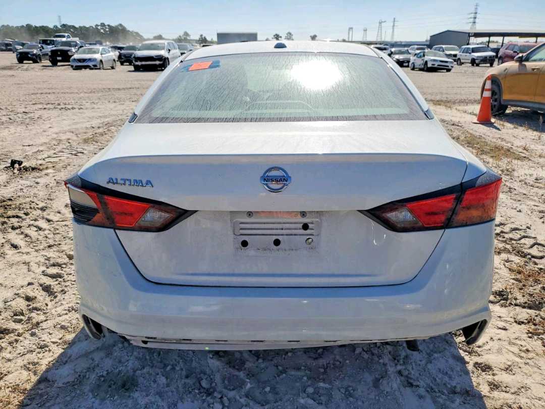 Car Image 2019 NISSAN ALTIMA