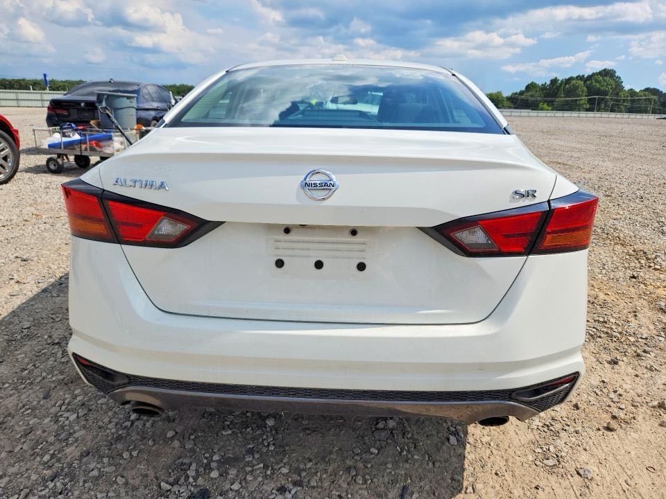 Car Image 2019 NISSAN ALTIMA