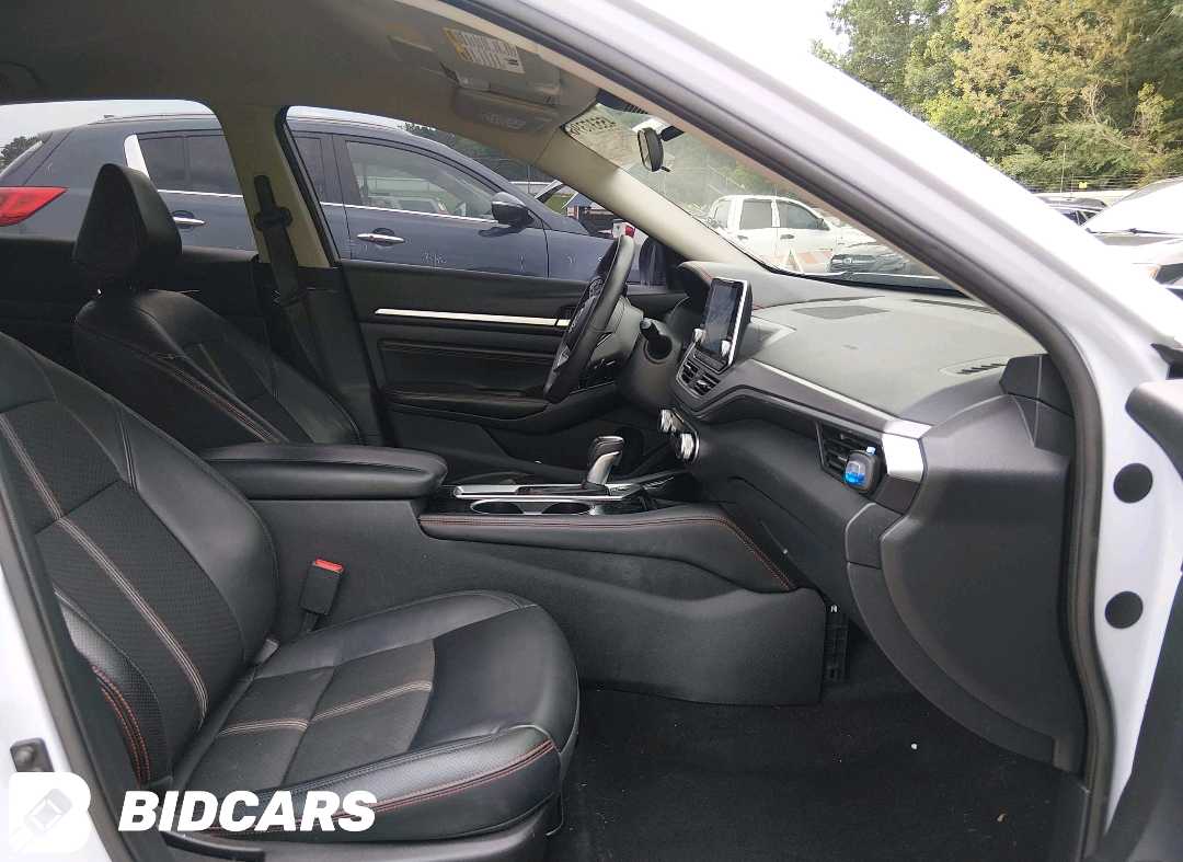 Car Image 2023 NISSAN ALTIMA