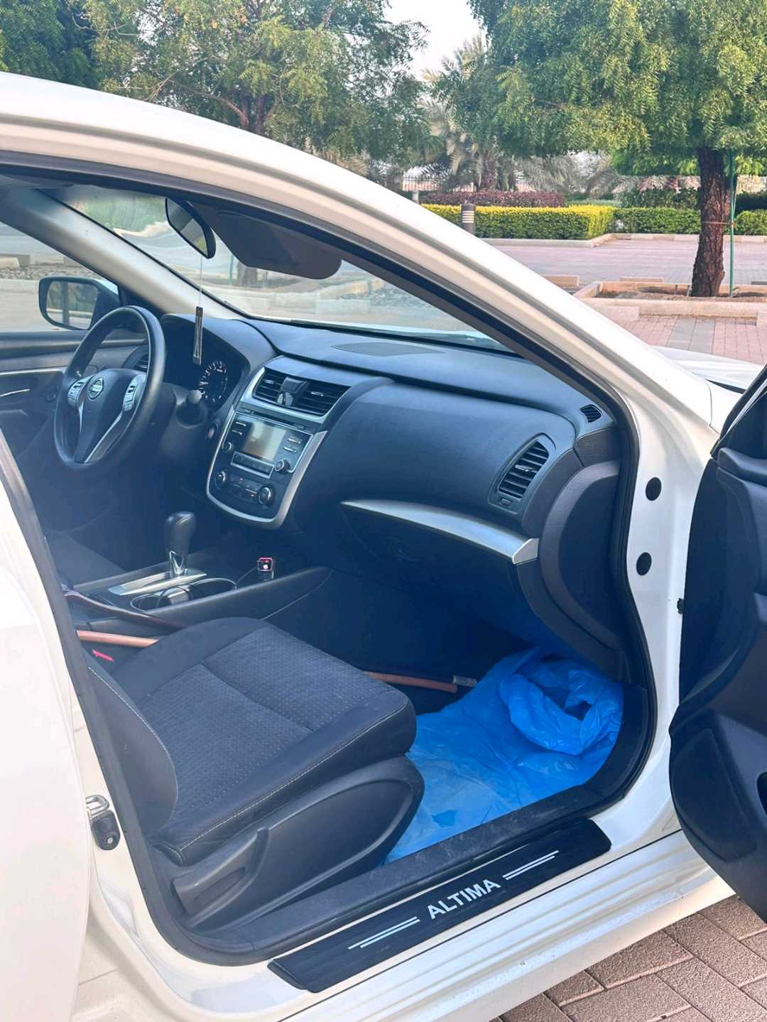 Car Image 2016 NISSAN ALTIMA SL