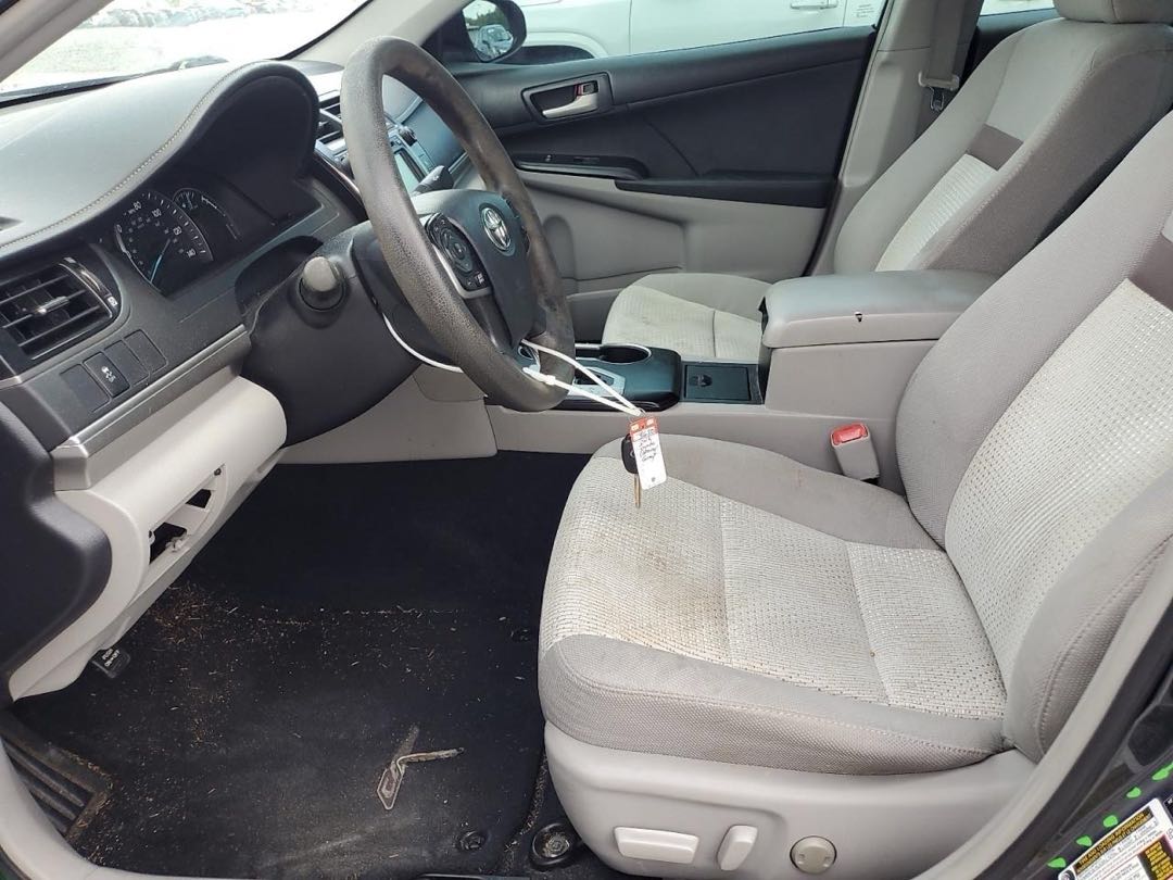 Car Image 2012 TOYOTA CAMRY