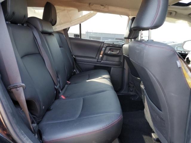Car Image 2019 TOYOTA 4RUNNER