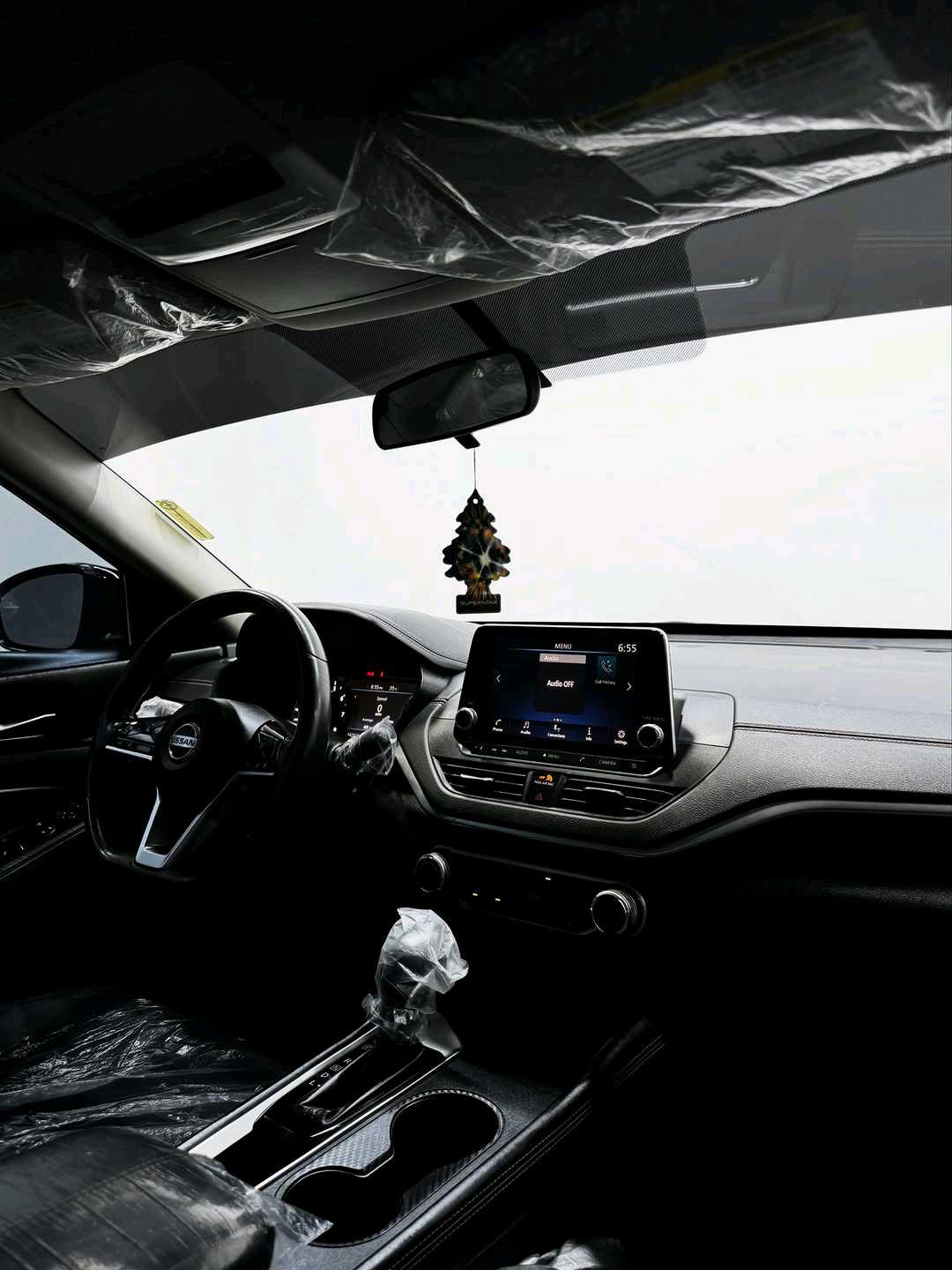 Car Image 2019 NISSAN ALTIMA SR